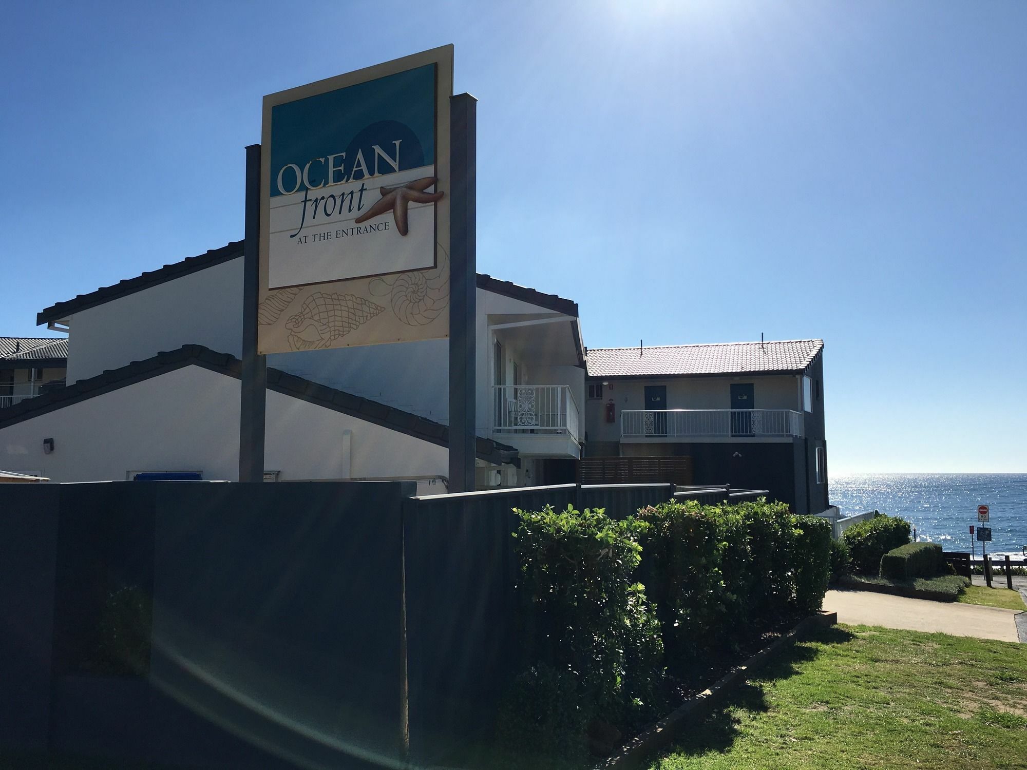 Ocean Front Motel Entrance Exteriér fotografie